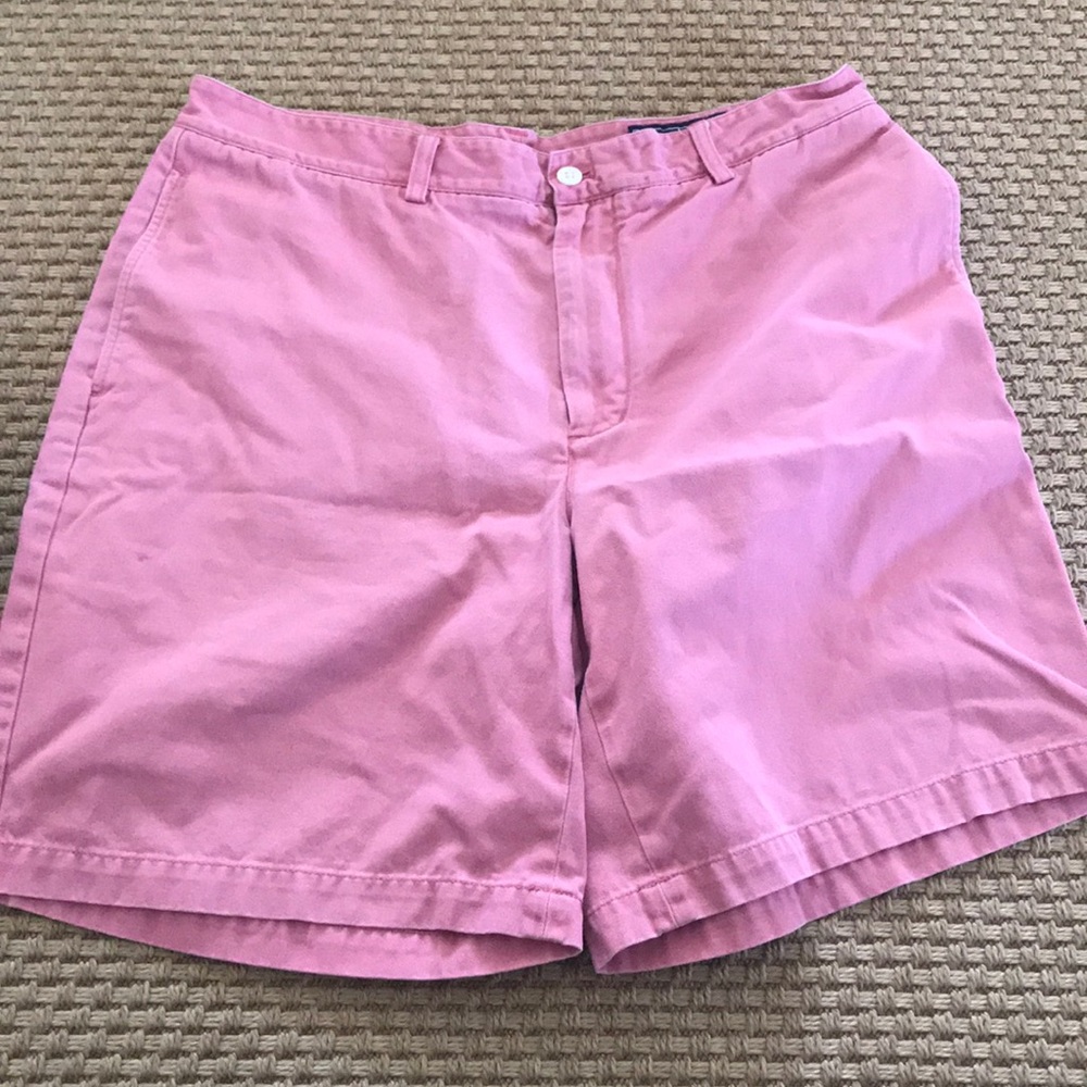 Vineyard vines flat front salmon shorts